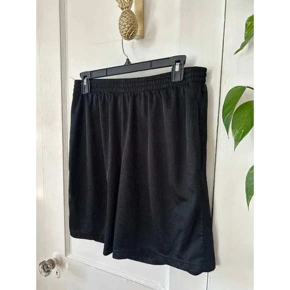 Starters Men’s size medium black basketball shorts - Picture 2 of 6
